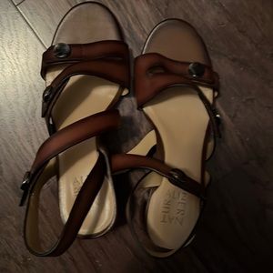 Brown leather heel sandals